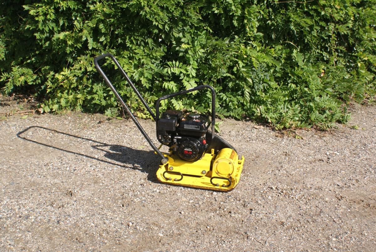 SM013 – Pladevibrator – Wacker 75 kg