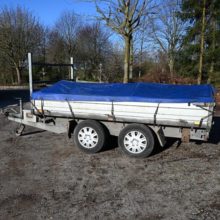 TR001 - Tiptrailer 2700 kg.